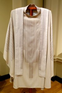 Chasuble and Stole worn by Pope John Paul II to celebrate Mass at Candlestick Park on Sept 18, 1987, fabric with silk thread - Saint Ignatius Church, San Francisco, CA - DSC02604