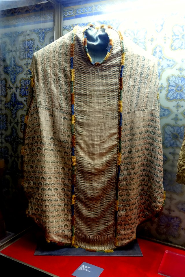 Chasuble, 13th century, cotton - Mosteiro de Santa Cruz - Coimbra, Portugal - DSC09667