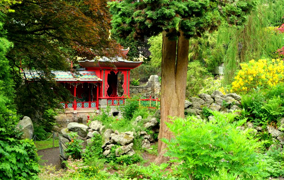 Chinese Temple - Biddulph Grange Garden - Staffordshire, England - DSC09368