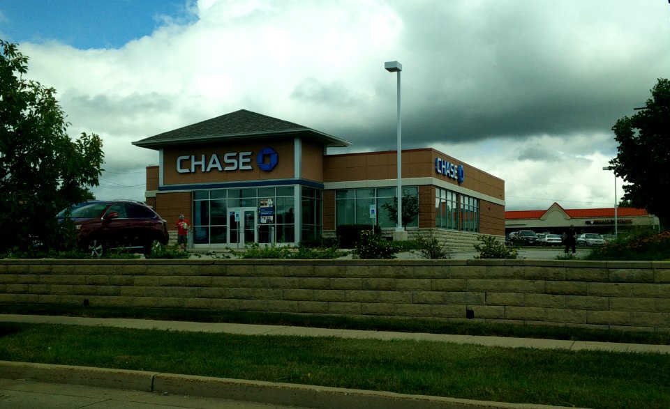 Chase Bank branch in Palatine, IL