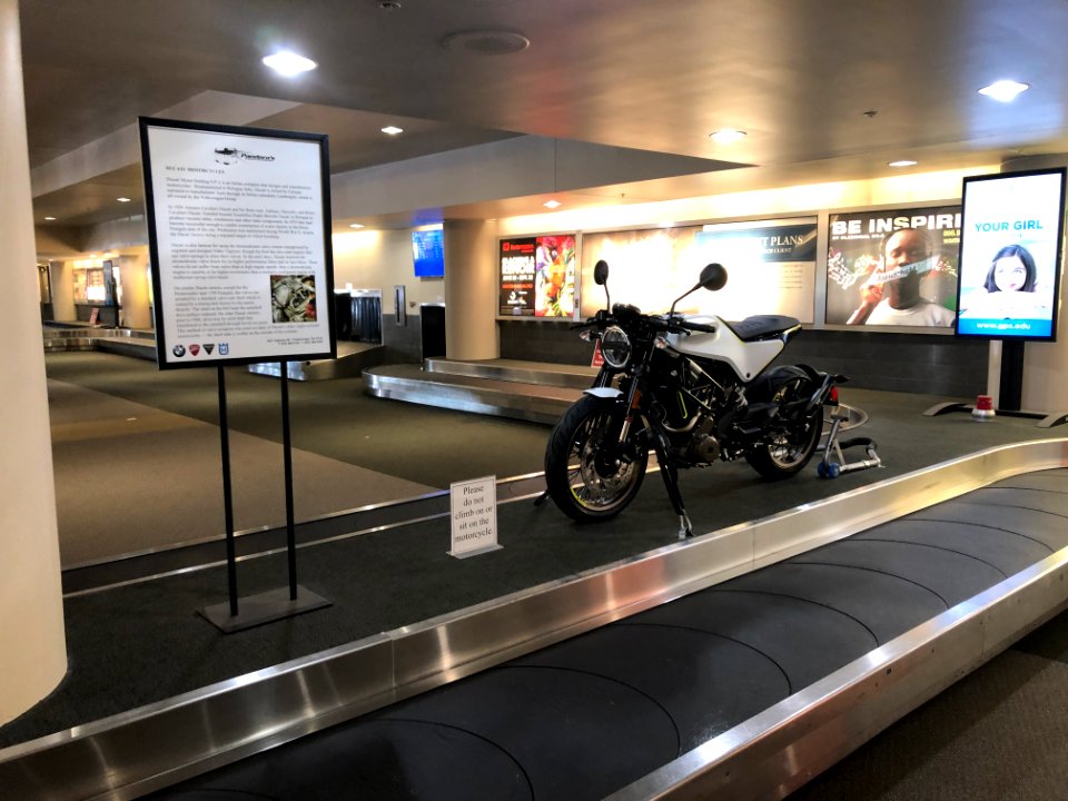 Chattanooga Metropolitan Airport baggage claim, Aug 2019