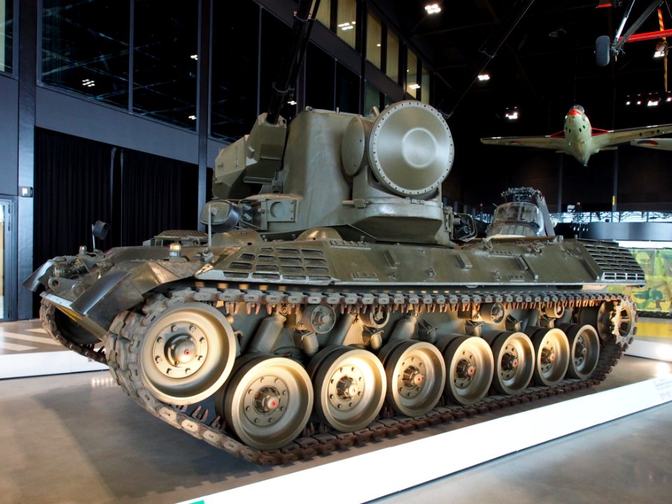 Cheetah PRTL anti-aircraft tank (Flakpanzer Gepard) Nationaal Militair Museum
