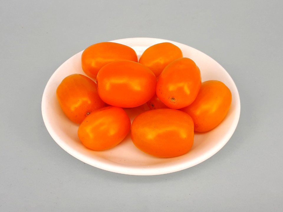 Cherry Bambelo tomatoes 2017 B1