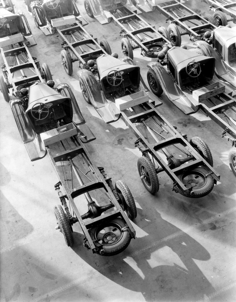 Chassis van Ford trucks opgesteld tbv assemblage, Bestanddeelnr 252-0948