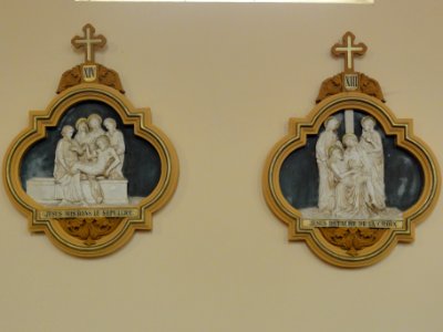Chazelles-sur-Albe (M-et-M) église, chemin de croix, station 13 et 14