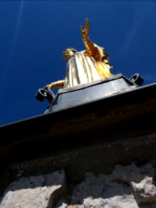 Chazay-d'Azergues - Vierge de Fabisch au sommet de la tour du beffroi de l'église Saint-Pierre
