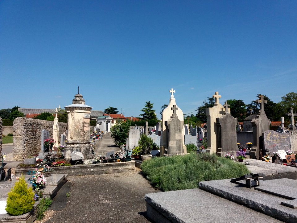 Chazay-d'Azergues - Cimetière 2