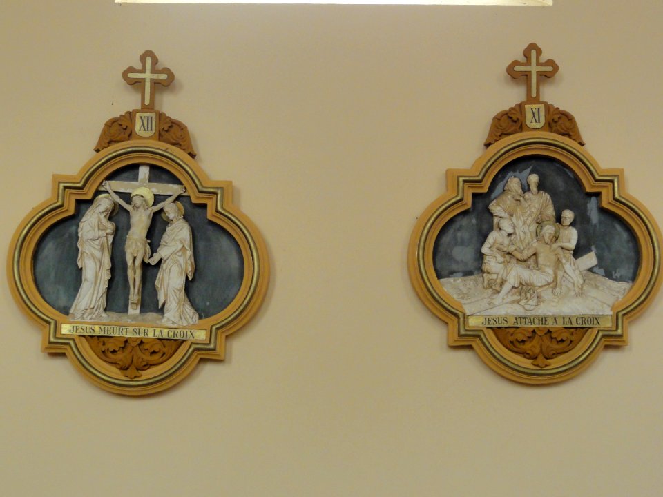 Chazelles-sur-Albe (M-et-M) église, chemin de croix, station 11 et 12
