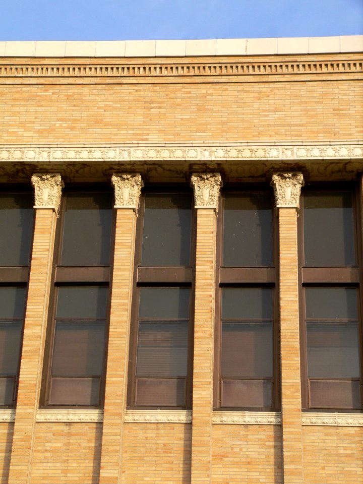 Charles Mix County courthouse W side section 1d