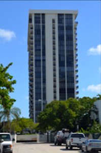 Charter Club Miami with below grade parking ramp 01