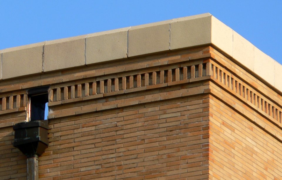 Charles Mix County courthouse WNW corner upper 1