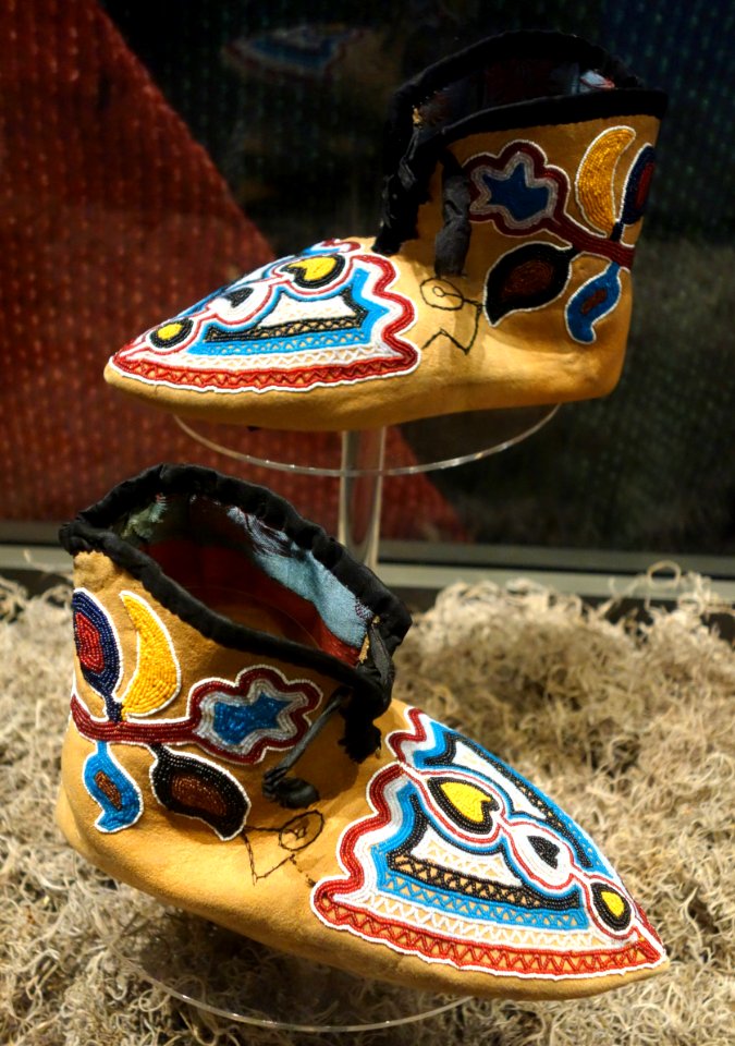 Cherokee (probably) moccasins, 1840-1890 - Bata Shoe Museum - DSC00628