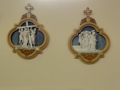 Chazelles-sur-Albe (M-et-M) église, chemin de croix, station 01 et 2