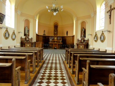 Chazelles-sur-Albe (M-et-M) église, nef