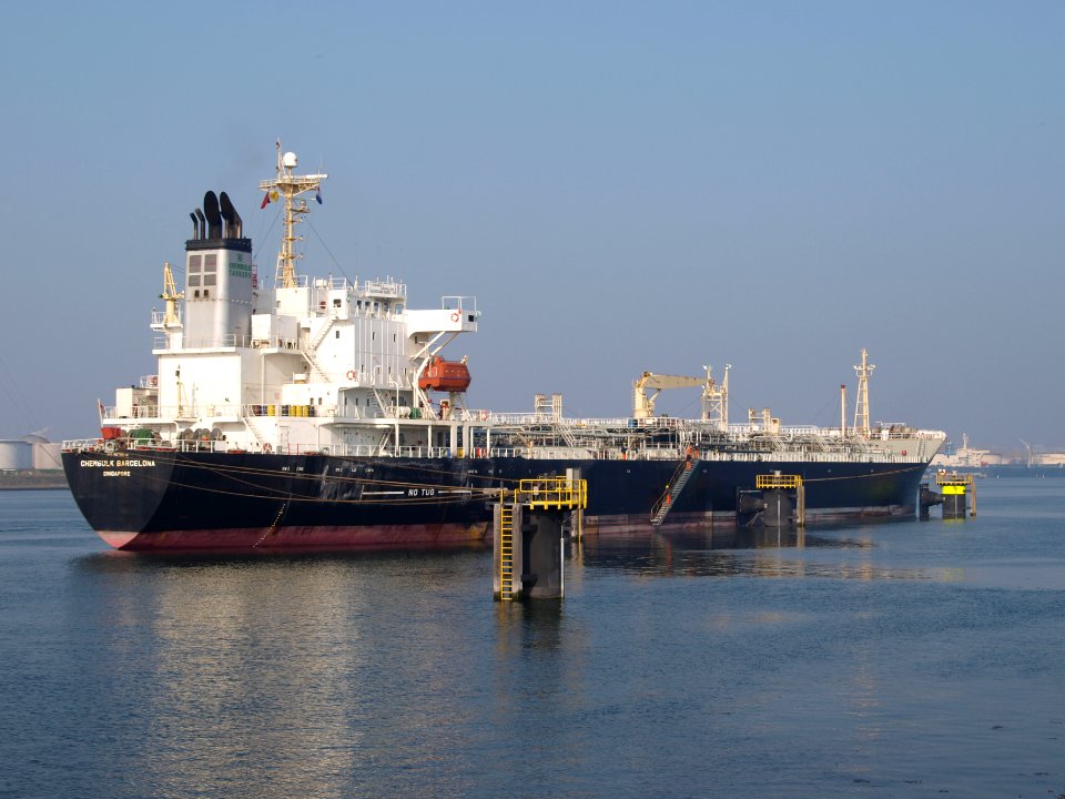 Chembulk Barcelona - IMO 9278662 at Port of Rotterdam 03April2009