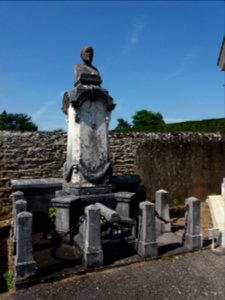 Chazay-d'Azergues - Cimetière - Tombe de Jean Baptiste Philibert Pimbourg