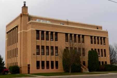 Charles Mix County courthouse from SW 2