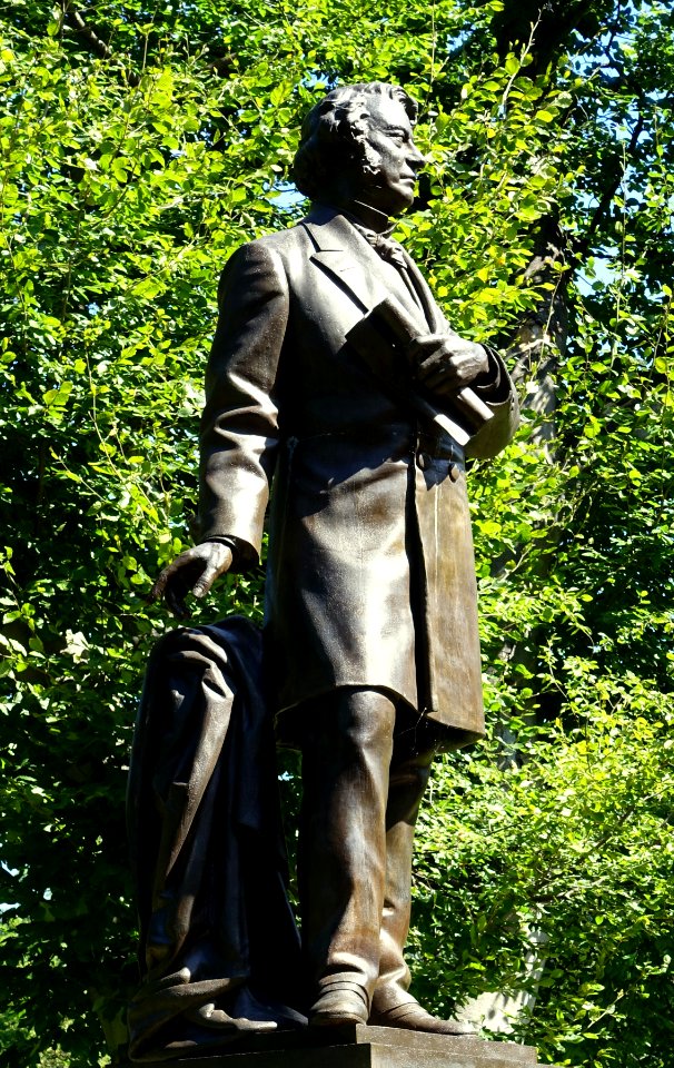 Charles Sumner statue in Boston Public Garden - DSC08117