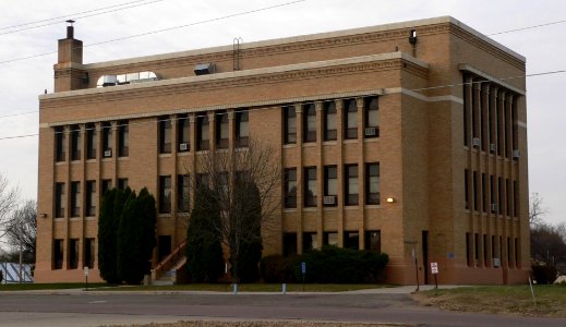 Charles Mix County courthouse from SE 1