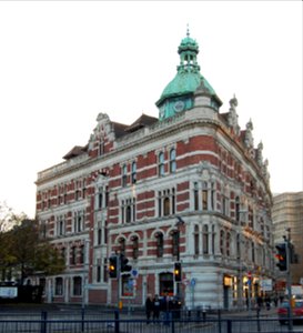Charter House (Former Pearl Assurance Offices), Lord Montgomery Way, Portsmouth (NHLE Code 1245258) (November 2017) (1)