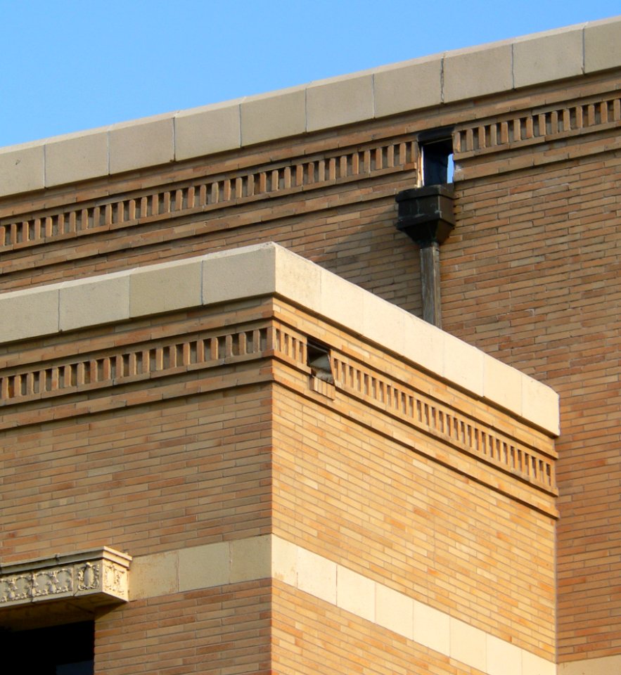 Charles Mix County courthouse NW corner upper 2