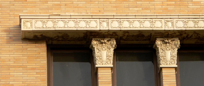 Charles Mix County courthouse capitals W side