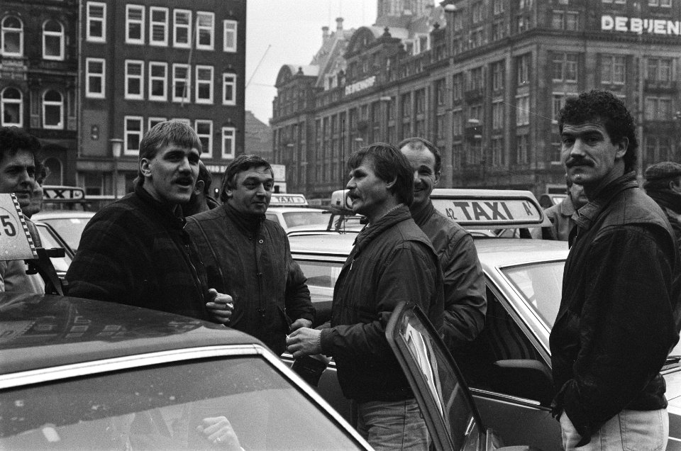 Chauffeurs tijdens de actie op de Dam, Bestanddeelnr 933-5323