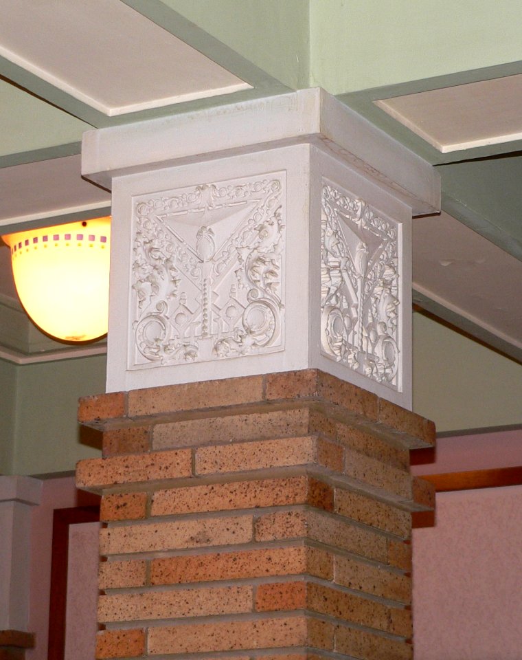 Charles Mix courthouse 1st floor pillar detail 1
