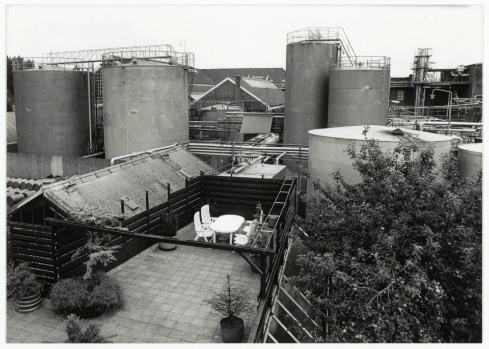 Chemiebedrijf Witco raakt knel in woonbuurt, NL-HlmNHA 54033985