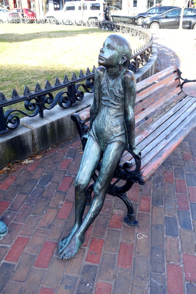 Chelsea Conversation by Penelope Jencks, 1977, bronze - Chelsea, Massachusetts - DSC09368
