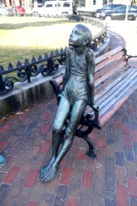 Chelsea Conversation by Penelope Jencks, 1977, bronze - Chelsea, Massachusetts - DSC09368