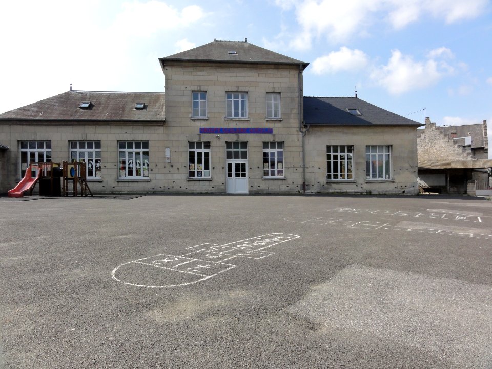 Chaudun (Aisne) école