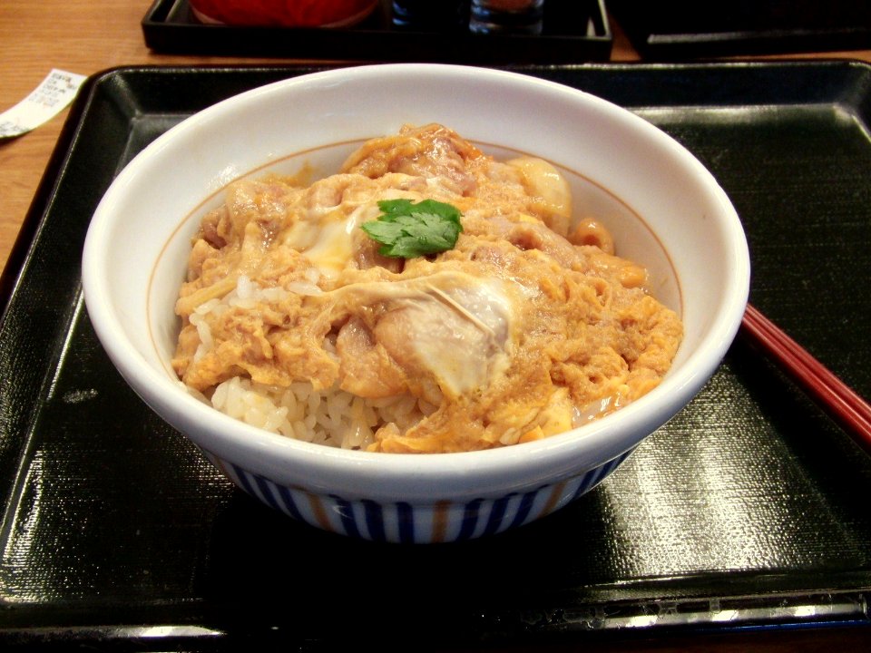 Chicken-'n'-egg on rice of Nakau