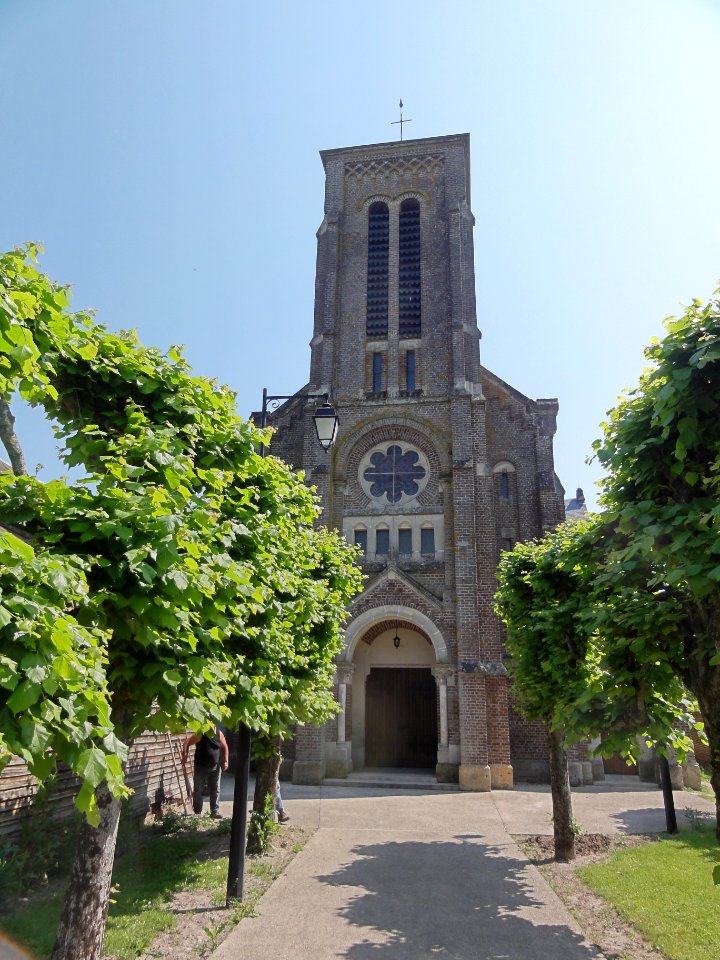 Chaumont-Porcien (Ardennes) Église