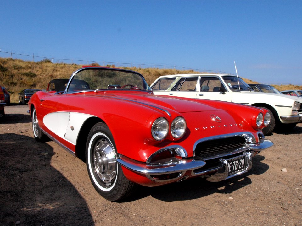 Chevrolet Corvette dutch licence registration DE-76-20 pic1