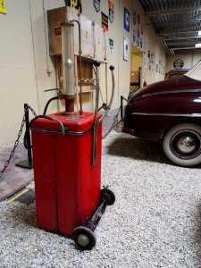 Chevron hand pump, petrol pump, pic3