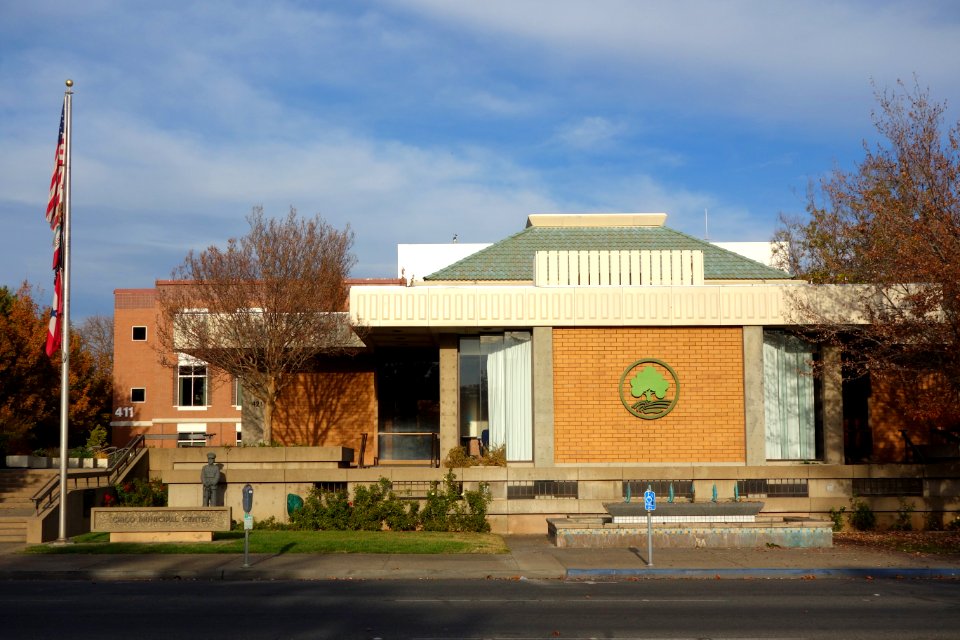 Chico Municipal Center - Chico, California - DSC03031