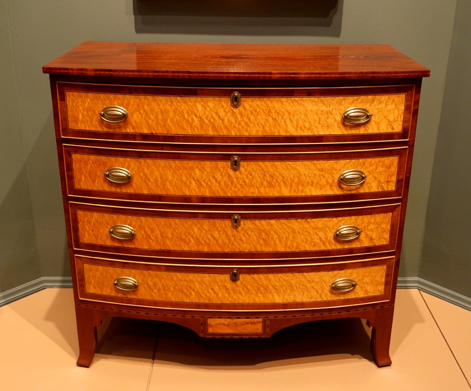 Chest of drawers, Joseph Clark (1767-1851), Greenland NH, c. 1813, mahogany, birch, white pine, with mahogany, birch, white pine veneers - Currier Museum of Art - Manchester, NH - DSC07673