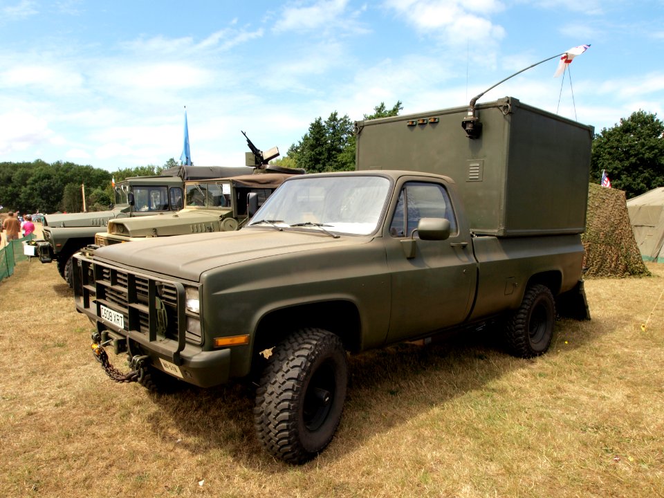 Chevrolet K30 Pick Up with box pic1