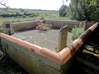 Chey (Deux-Sèvres) cimetière protestant privé à La Ripaudière