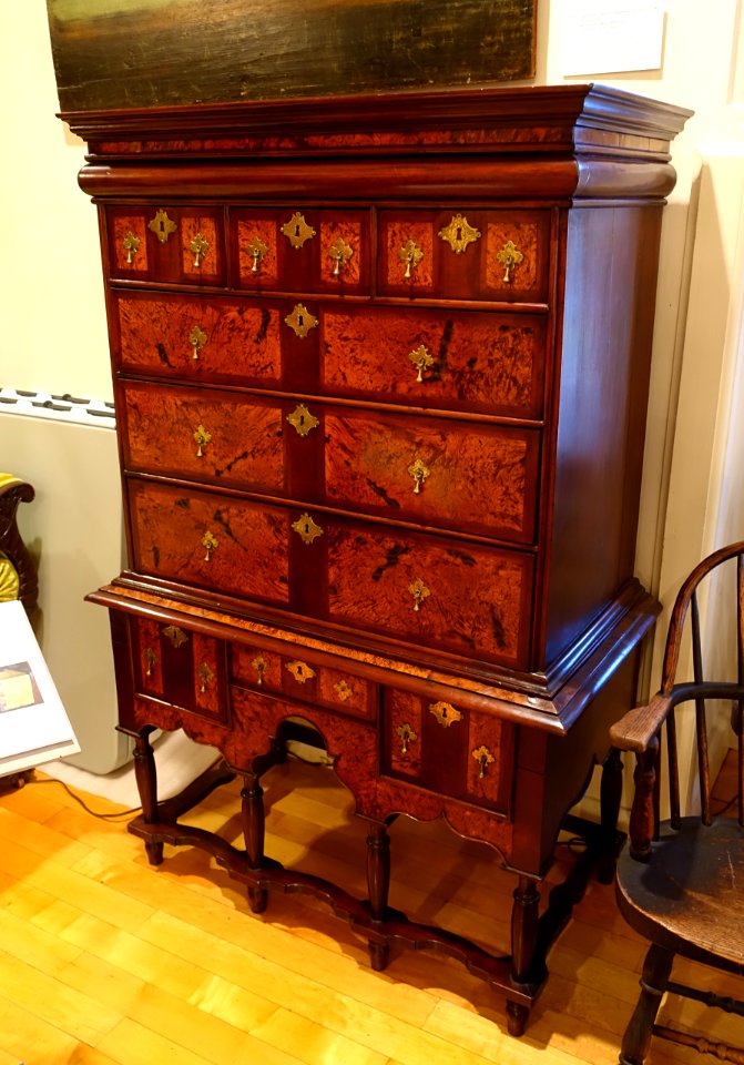 Chest-on-stand, probably Boston MA, c. 1710, walnut, pine, whitewood, figured maple - Old Colony History Museum - Taunton, Massachusetts - DDSC03691