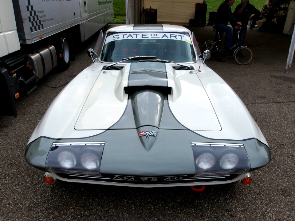 Chevrolet Corvette Stingray pic5