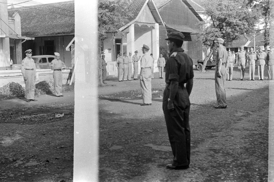 Cheribon Op 16 febr. 1948 herdacht de W-Brig. haar tweejarig bestaan. Op het er, Bestanddeelnr 1545A-1-2