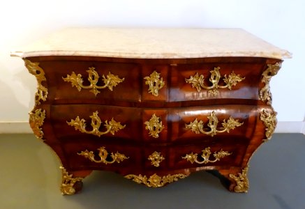 Chest of drawers, Doacao Macieira Coelho, 1725-1750 - Museu Nacional de Machado de Castro - Coimbra, Portugal - DSC00241