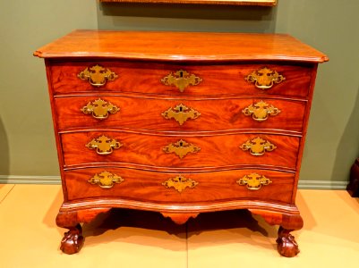 Chest, maker unknown, Massachusetts, c. 1765, mahogany - Currier Museum of Art - Manchester, NH - DSC07627