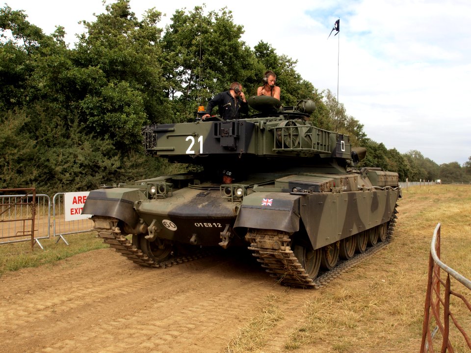 Chieftain MBT pic-024