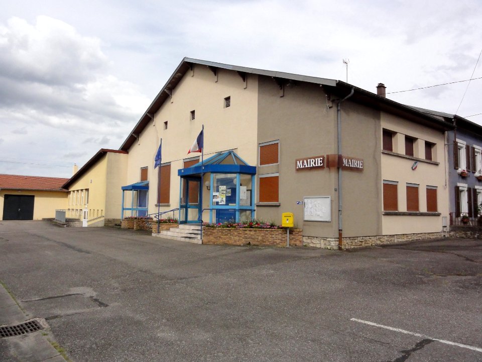 Chenevières (M-et-M) mairie
