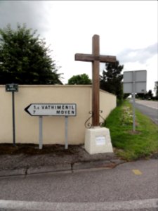 Chenevières (M-et-M) croix de chemin B