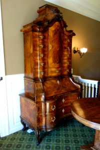 Chest of drawers - Longfellow National Historic Site - DSC04833
