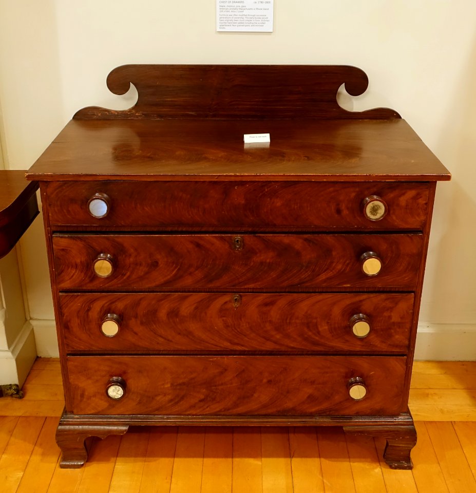 Chest of drawers, probably Massachusetts or Rhode Island, c. 1780-1800 with later modifications, maple, chestnut, pine, glass - Old Colony History Museum - Taunton, Massachusetts - DSC03760